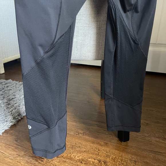 lululemon athetica High Rise Mesh Black Leggings - Picture 4 of 10